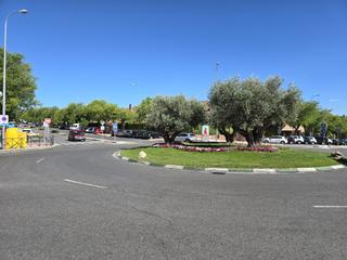 Business premise  Paseo de la chopera. Venta de 2 locales juntos en muy buena zona de alcobendas