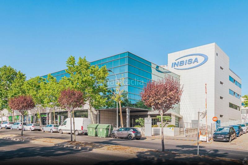 Foto fb16df5e-94ad-48dc-9b42-3d7d4a478af1. Parking voiture dans Polígono Industrial Sur San Sebastián de los Reyes