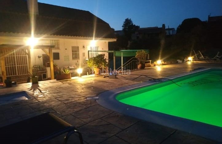 Foto a7e6168b-3b13-4813-8923-7a4d2ab54fa3. Chalet en calle benavente 336 en Casar (El)