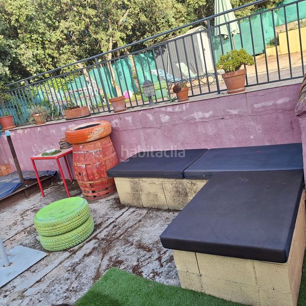 Foto 26941f0c-f8b1-4e2a-9a0c-667892547d4f. Xalet a calle benavente 336 a Casar (El)
