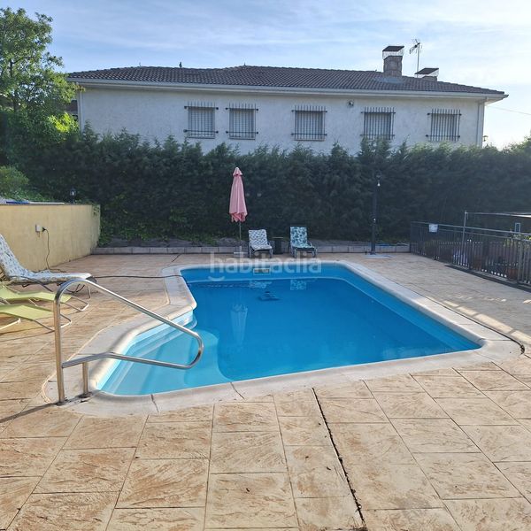Foto a7fe51ff-2836-4145-9074-83c52d05b46e. Xalet a calle benavente 336 a Casar (El)