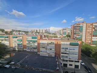 Pis a Avenida de Betanzos