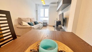 Etagenwohnung  Calle navas. Vive sin ruidos en pleno centro piso seminuevo con ascensor y so