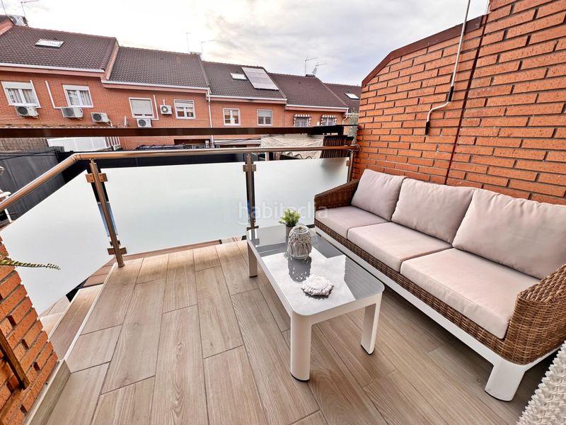 Foto 2361ce55-31b8-4b87-badc-1943f7baf10c. Casa adossada amb calefacció aparcament piscina a Valdemoro