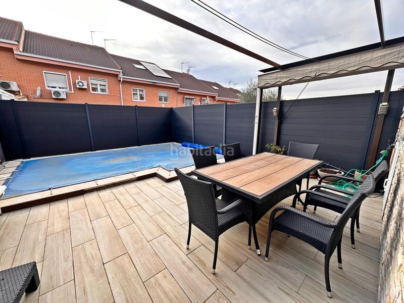 Foto 3dd173f4-bde7-42f5-a617-940061c9d2ef. Casa adossada amb calefacció aparcament piscina a Valdemoro