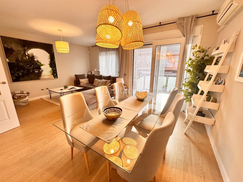 Foto 424ce058-d4e4-4230-b4d2-d2af3961a5e3. Casa adossada amb calefacció aparcament piscina a Valdemoro