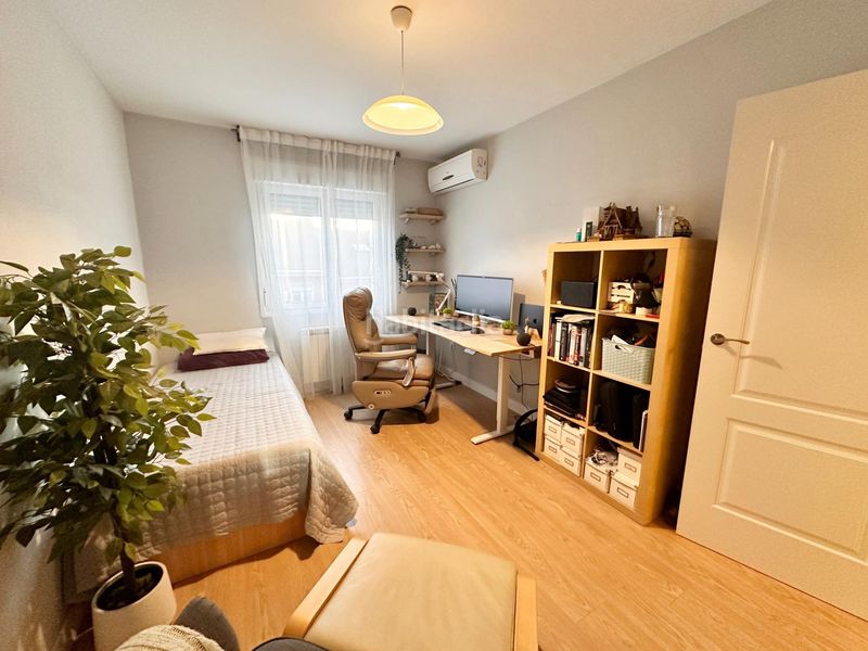 Foto 5daceee9-ad3e-4cf8-afe3-ddd9908d432e. Casa adossada amb calefacció aparcament piscina a Valdemoro