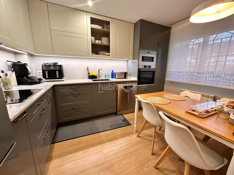 Foto 7c66d270-1e9d-4646-ba4f-9ca72dc235e7. Casa adossada amb calefacció aparcament piscina a Valdemoro