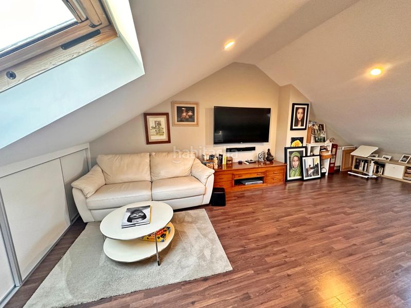 Foto 83505977-8e76-45c7-bbed-c4274b551489. Casa adossada amb calefacció aparcament piscina a Valdemoro