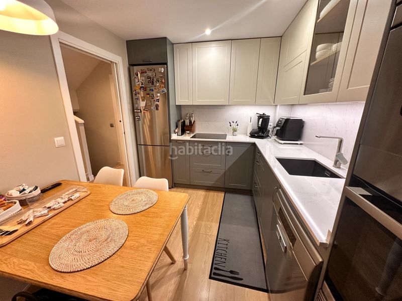 Foto 9b22b86a-eff6-442f-94b0-40aa75915542. Casa adossada amb calefacció aparcament piscina a Valdemoro