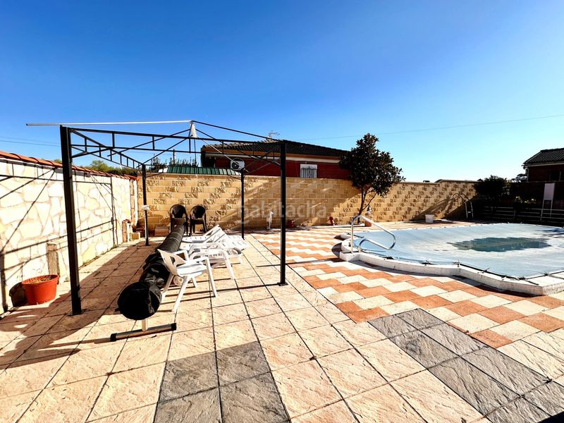Foto 59aa64de-7b28-4a55-9d7c-24602ce930ae. Xalet amb calefacció aparcament piscina a Escalona
