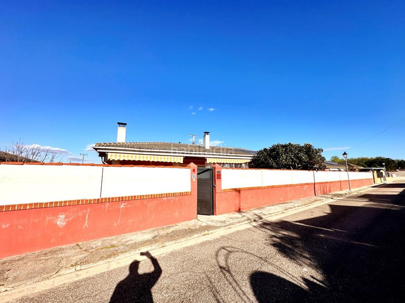 Foto a0515de3-a7ef-40da-8d80-e7b0e60a119b. Xalet amb calefacció aparcament piscina a Escalona