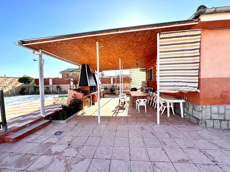 Foto f829fe37-b279-426b-8dd1-86da7e7a5ac8. Xalet amb calefacció aparcament piscina a Escalona
