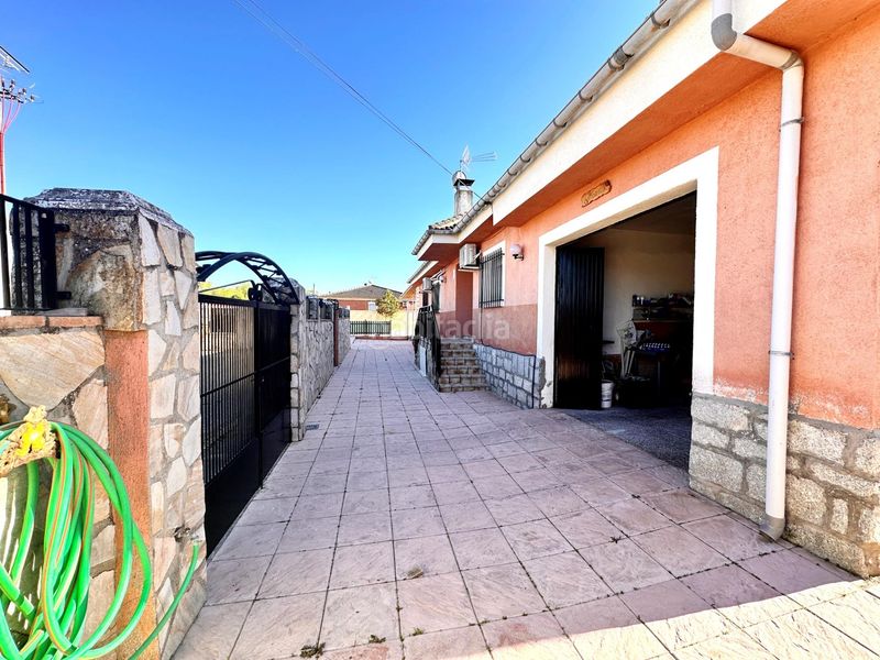 Foto f87eaad4-f281-42fe-8b3a-3ca500d40090. Xalet amb calefacció aparcament piscina a Escalona