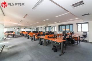 Büro  Calle juan caramuel