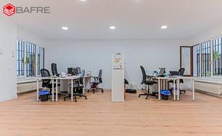 Büro  Calle de modesto lafuente