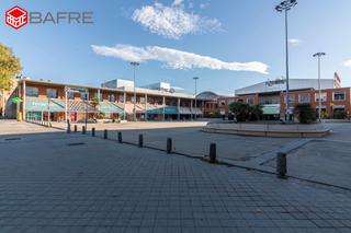 Local Comercial en Avenida de los Poblados