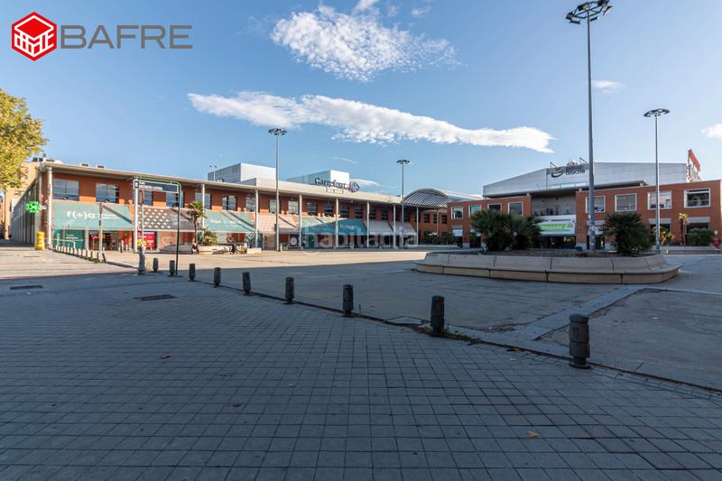 Foto f1a824cd-018e-4a1a-a3b7-b85f8542df34. Local comercial en Abrantes Madrid