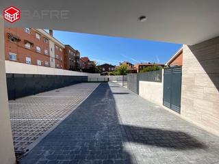 Parking coche  Calle piqueñas