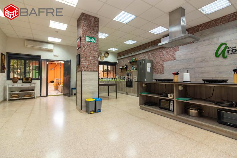 Foto 57f7bc6d-aa78-4dc8-9ed1-13f8cc3e93af. Local comercial a Centro Valdemoro