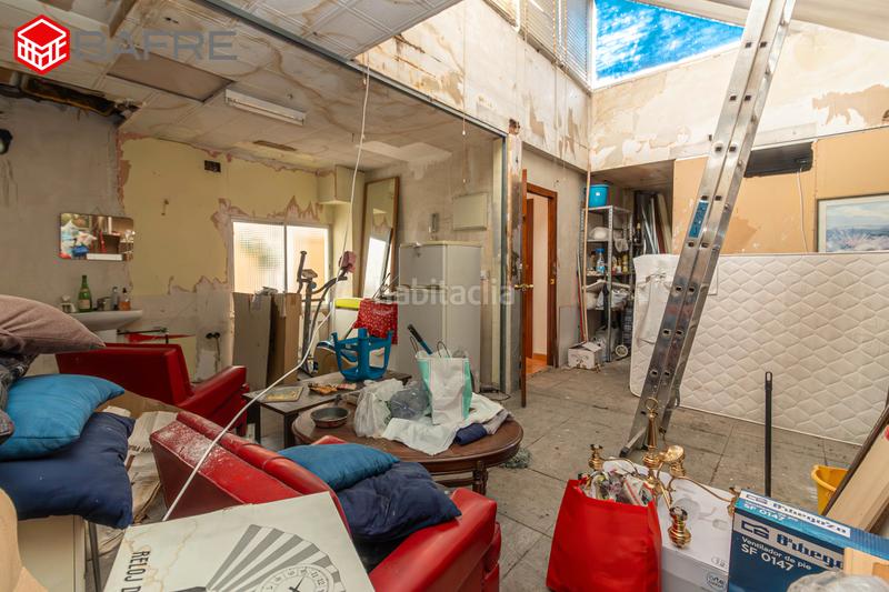 Foto d2353677-3f7a-4e84-864e-8933094663bd. Edificio in Almendrales Madrid