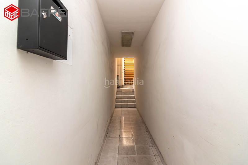 Foto d7051fb8-34e0-4973-93cd-9e45c8b59118. Edificio in Almendrales Madrid
