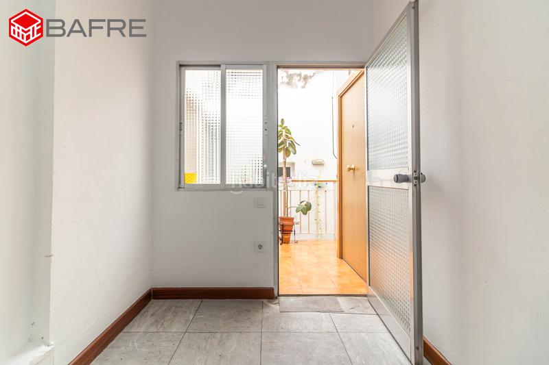 Foto db53956f-d5c9-423e-a3b5-45071fee8521. Edificio in Almendrales Madrid