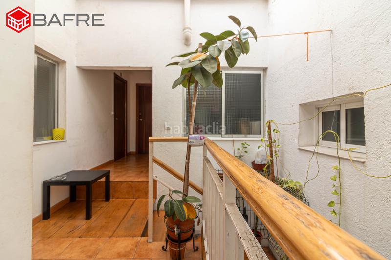 Foto a29ca782-f893-4ef7-9f1b-c3216e92985c. Edifici a Almendrales Madrid