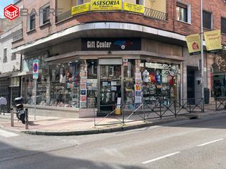 Local Comercial en Calle Marcelo Usera