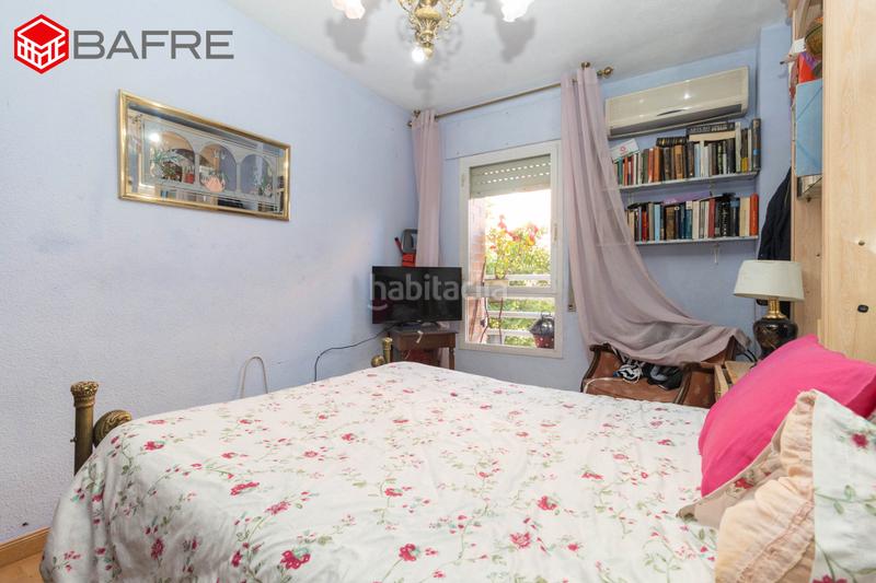 Foto f272aeb5-2256-43b3-8195-5fed96b389c0. Piso en Palomeras Bajas Madrid