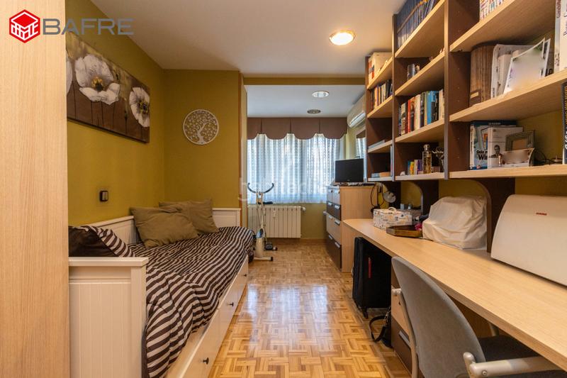 Foto 0a70dc2c-6314-4959-959a-469f441a3549. Piso en Adelfas Madrid
