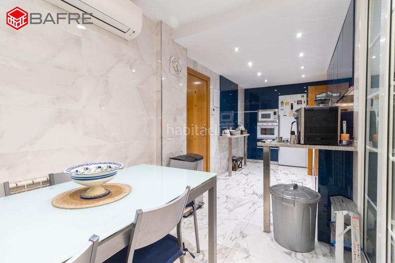 Foto 55371489-697c-4fb8-ad2e-e94e34f9f5e1. Piso en Adelfas Madrid