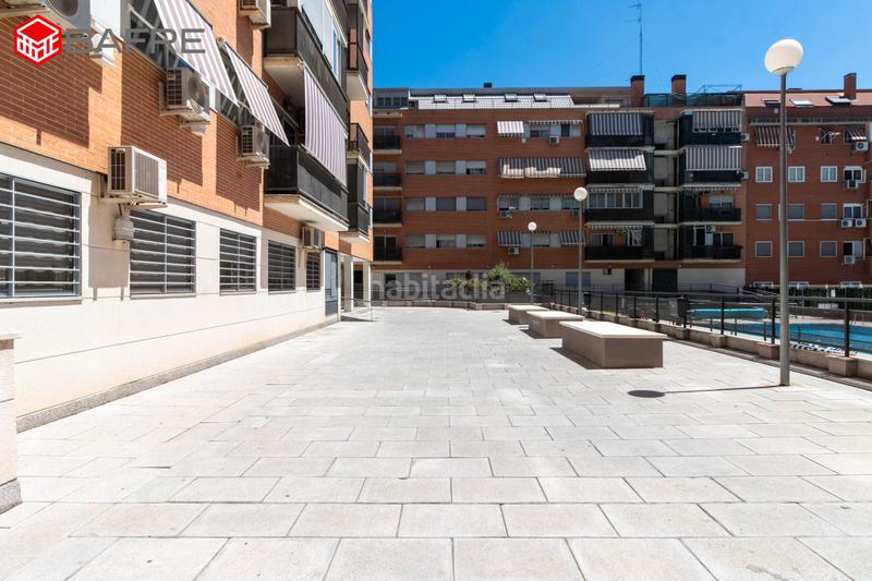 Foto ac8fa3a7-7764-4961-85b0-2c3aa113df5e. Pis amb calefacció aparcament piscina a Butarque Madrid