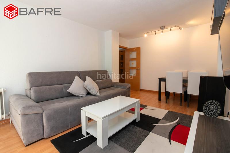 Foto ab40051f-e88e-4d49-8f0a-c90156368ec8. Piso en Orcasitas Madrid