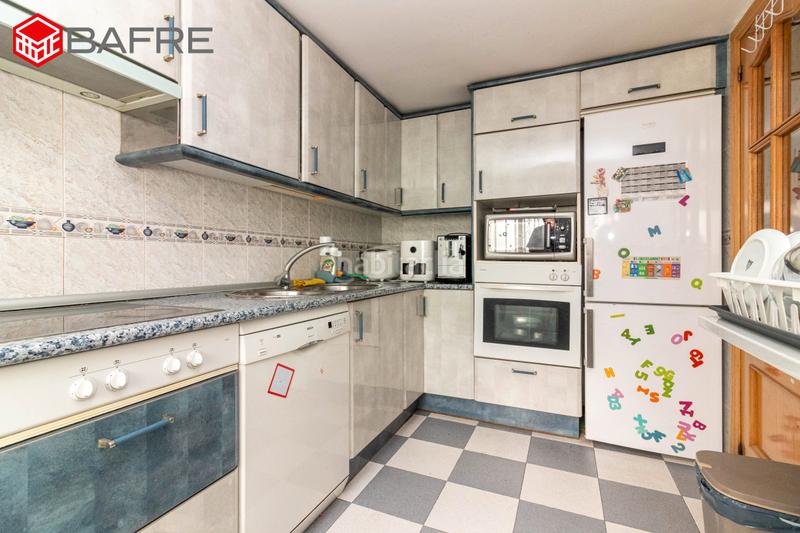 Foto 4f8089e7-839d-4ffe-a2b7-cb77a0d557a7. Casa amb calefacció a Los Cármenes Madrid