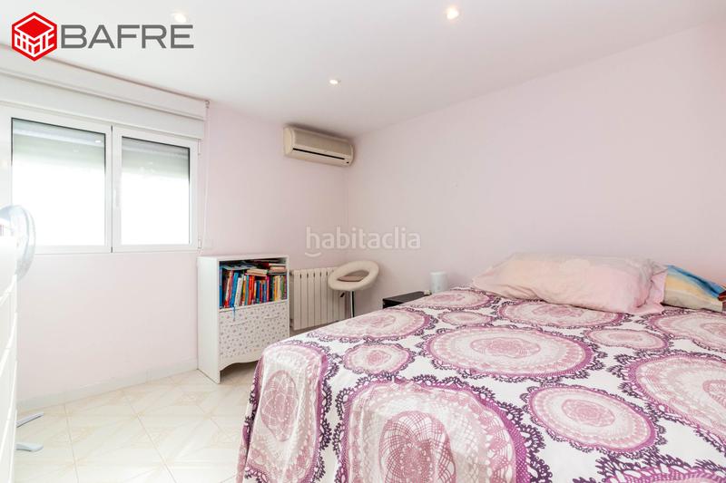 Foto d0a55719-8a3f-4ef1-97c2-34ca56851799. Casa amb calefacció a Los Cármenes Madrid