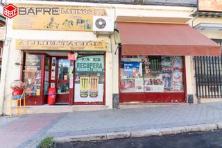 Local Comercial en Calle de Elfo 98