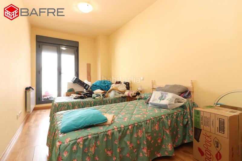 Foto d2b8a1ab-9f88-4eb2-9cc8-090cdf60aad1. Flat with heating parking pool in San Isidro Getafe