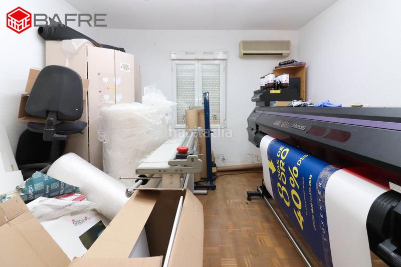 Foto 3c51a6ef-453c-4d02-8a36-a16e4d29c142. Edificio in Valdeacederas Madrid