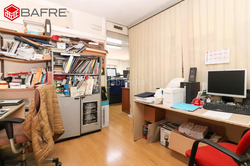 Foto 4481fd4d-88b2-41a0-b1f5-08b1ffa8f9e4. Edifici a Valdeacederas Madrid