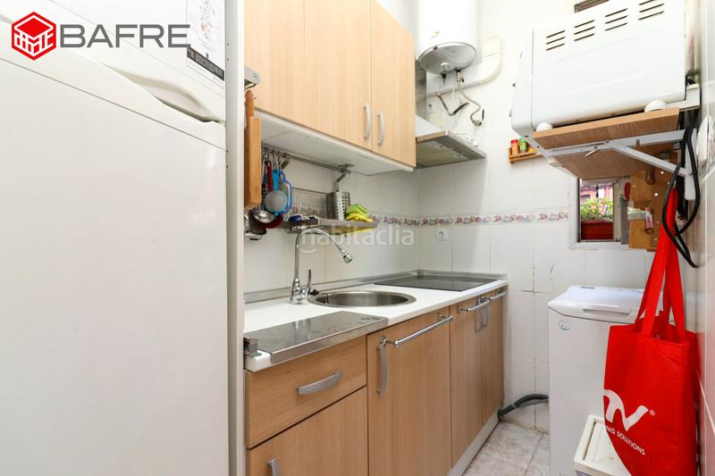 Foto e4684b24-bcde-40d6-a8b4-a6cd5a4b2610. Piso en Almendrales Madrid