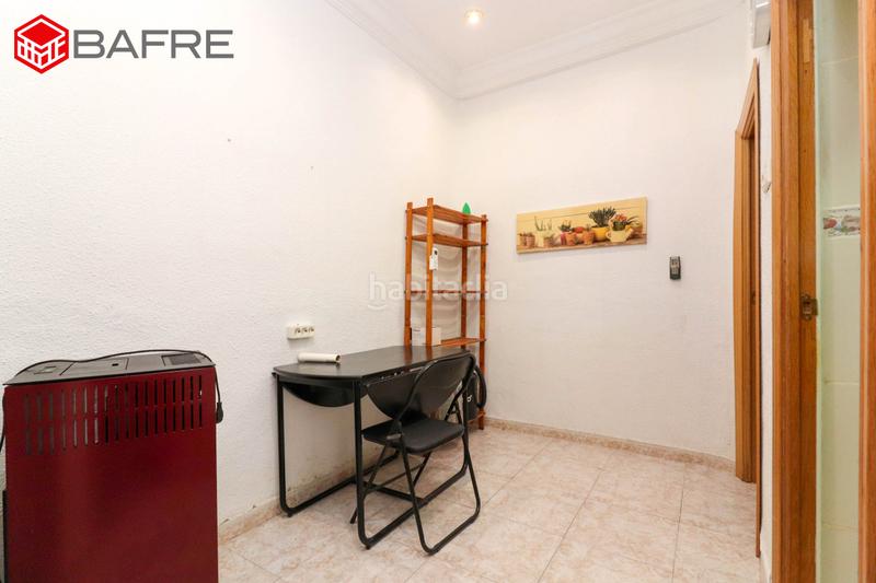 Foto eb87a8c0-a2b9-4639-a76e-05f2e7e6d7a6. Piso en Almendrales Madrid