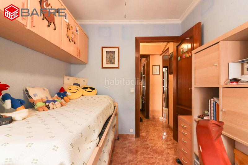 Foto 70a46c37-5d1c-44c7-8e13-d9469bed56fc. Piso en Almendrales Madrid