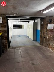 Parking voiture  Calle alcántara