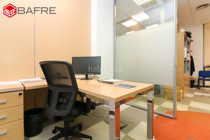 Foto 190adba5-324b-4004-bf6a-86bd89ac662d. Bureau avec parking dans Costillares Madrid
