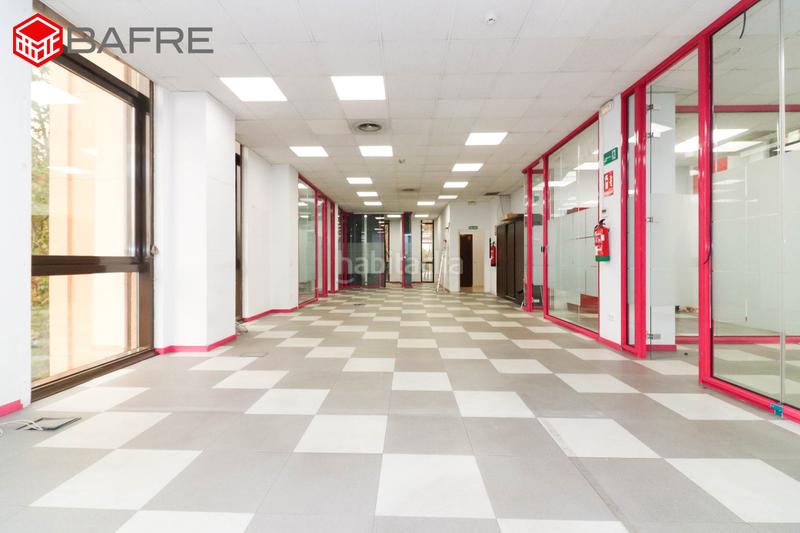 Foto 84d77407-fef6-4065-a8f8-9dbff0cefc13. Bureau avec parking dans Costillares Madrid