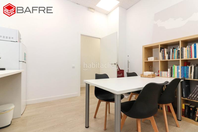 Foto cbb76e64-c298-4432-908f-db656d412439. Bureau avec parking dans Costillares Madrid