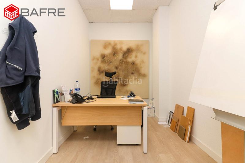 Foto 23c45a65-46c6-4634-8add-cb984e3f9c03. Büro mit parking in Costillares Madrid