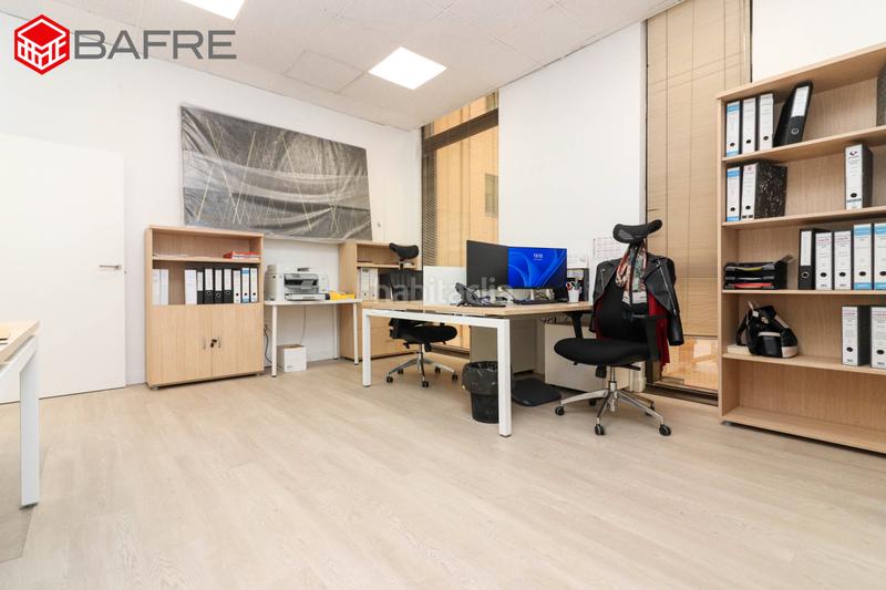Foto 66dbbc73-f978-4345-b3c0-b18b662227d3. Büro mit parking in Costillares Madrid