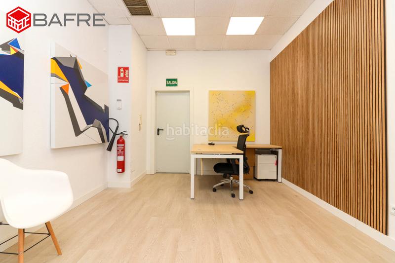 Foto 97cd80df-6340-4115-afda-24a6fa55a8ad. Büro mit parking in Costillares Madrid